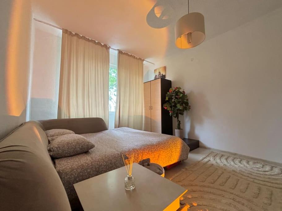 Apartamento Deluxe Plovdiv Exterior foto