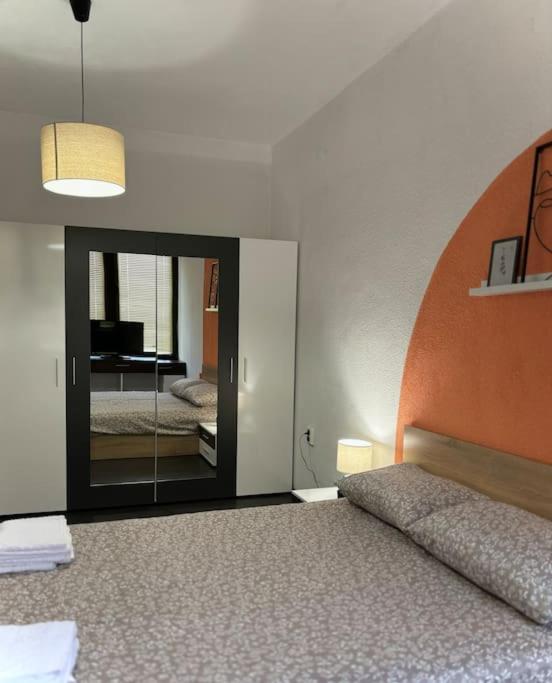 Apartamento Deluxe Plovdiv Exterior foto
